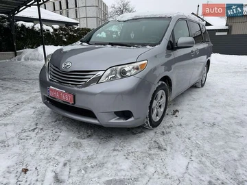 Авто Toyota Sienna 2016 № 8463792