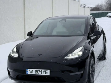 Авто Tesla Model Y 2024 № 8463821
