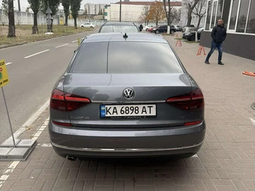 Авто Volkswagen Passat 2016 № 8464335