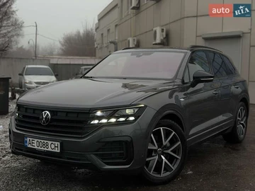 Авто Volkswagen Touareg 2023 № 8464391
