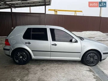 Авто Volkswagen Golf 2002 № 8465675