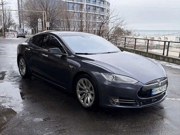 Авто Tesla Model S 2015 № 8466141