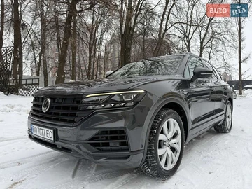 Авто Volkswagen Touareg 2018 № 8466256