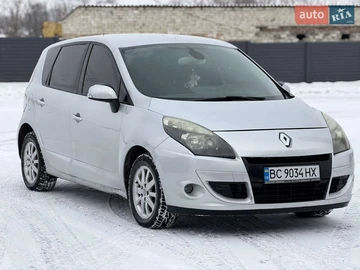 Авто Renault Scenic 2010 № 8466321