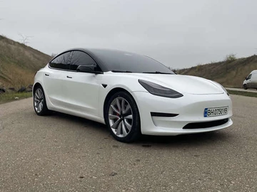 Авто Tesla Model 3 2019 № 8467429