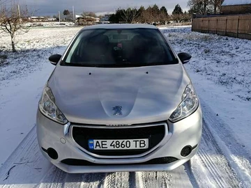 Авто Peugeot 208 2013 № 8468067