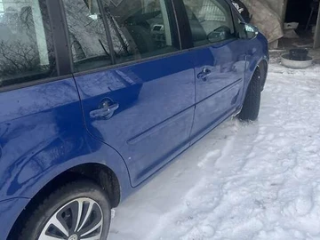 Авто Volkswagen Touran 2009 № 8468078