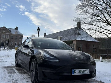 Авто Tesla Model 3 2019 № 8468642