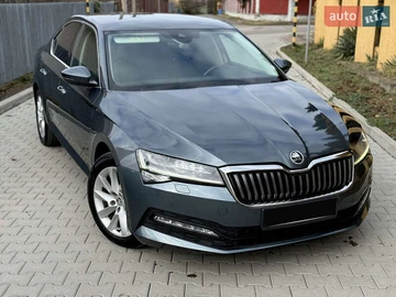 Авто Skoda Superb 2019 № 8468750