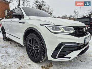 Авто Volkswagen Tiguan 2022 № 8468773