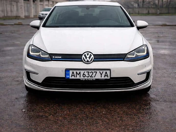 Авто Volkswagen E-Golf 2014 № 8468995
