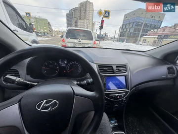 Авто Hyundai Accent 2016 № 8468996