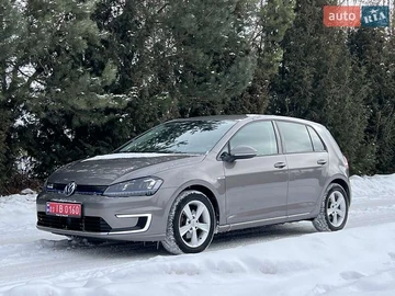 Авто Volkswagen E-Golf 2015 № 8469497