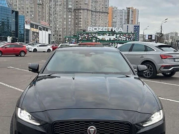 Авто Jaguar Xe 2021 № 8469579