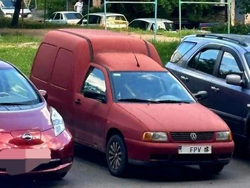 Авто Volkswagen Caddy 2001 № 8469584