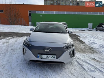 Авто Hyundai Ioniq 2017 № 8469943