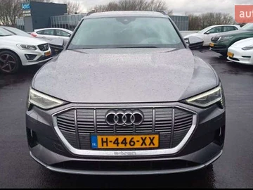 Авто Audi E-Tron 2019 № 8470507