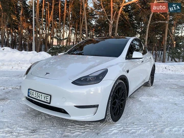 Авто Tesla Model Y 2023 № 8470525
