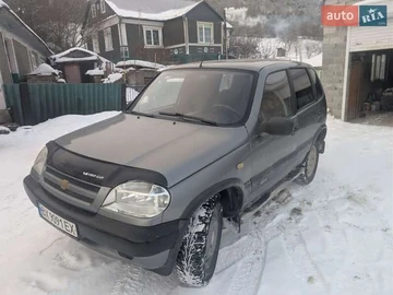 Авто Chevrolet Niva 2004 № 8470565