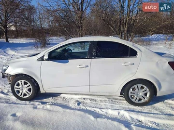 Авто Chevrolet Aveo 2017 № 8470572