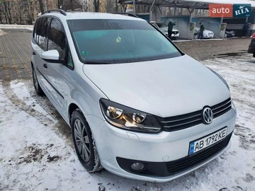 Авто Volkswagen Touran 2012 № 8470816