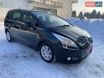 Авто Peugeot 5008 2012 № 8471097