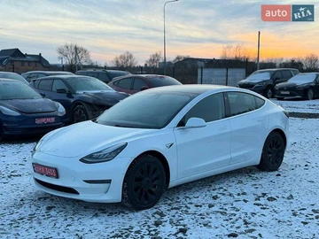 Авто Tesla Model 3 2019 № 8471302