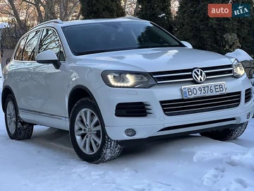 Авто Volkswagen Touareg 2012 № 8471306