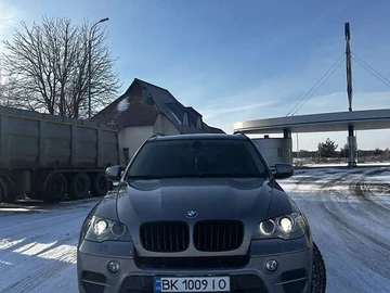 Авто BMW X5 2010 № 8471706