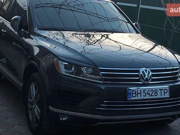 Авто Volkswagen Touareg 2015 № 8472023