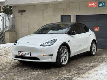 Авто Tesla Model Y 2023 № 8472033