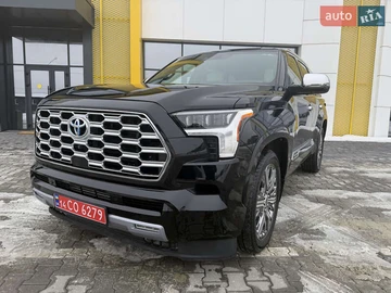Авто Toyota Sequoia 2023 № 8472109