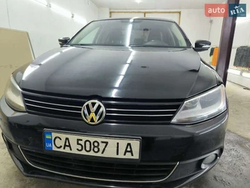Авто Volkswagen Jetta 2013 № 8472270