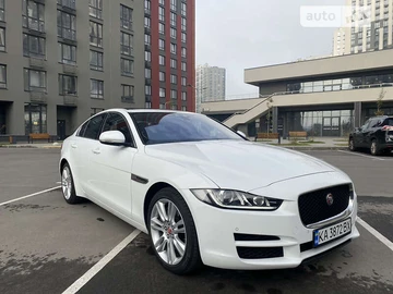 Авто Jaguar Xe 2019 № 8472445