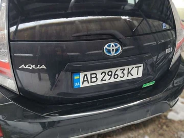 Авто Toyota Aqua 2018 № 8472800