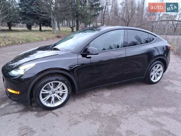 Авто Tesla Model Y 2023 № 8473024