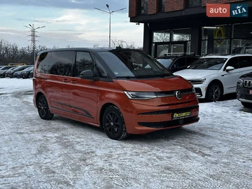 Авто Volkswagen Multivan 2022 № 8473045