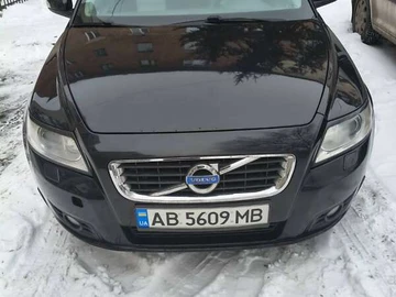 Авто Volvo V50 2010 № 8473250