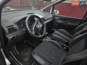 Авто Volkswagen Sharan 2009 № 8473257