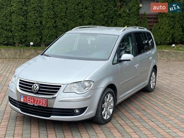 Авто Volkswagen Touran 2007 № 8473260