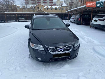 Авто Volvo V50 2012 № 8473343