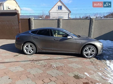 Авто Tesla Model S 2015 № 8473417