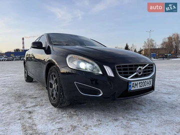 Авто Volvo S60 2012 № 8473939