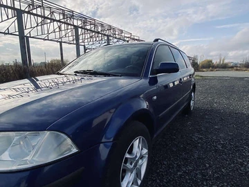 Авто Volkswagen Passat 2000 № 8474315