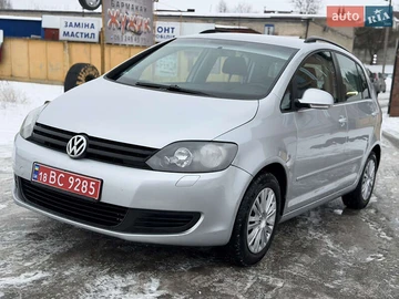 Авто Volkswagen Golf Plus 2010 № 8474325
