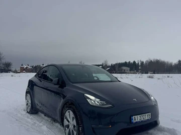 Авто Tesla Model Y 2023 № 8474487