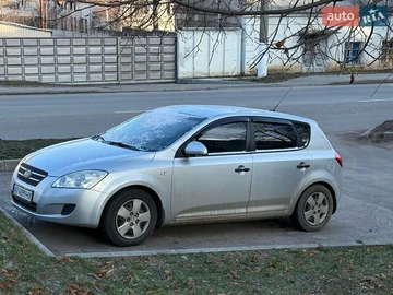 Авто KIA Ceed 2007 № 8474569