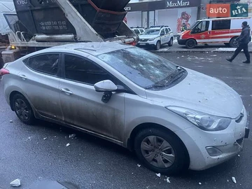 Авто Hyundai Elantra 2013 № 8474640