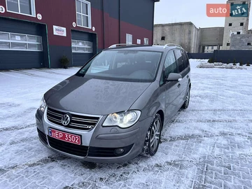 Авто Volkswagen Touran 2009 № 8474654