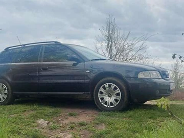 Авто Audi A4 2001 № 8474936